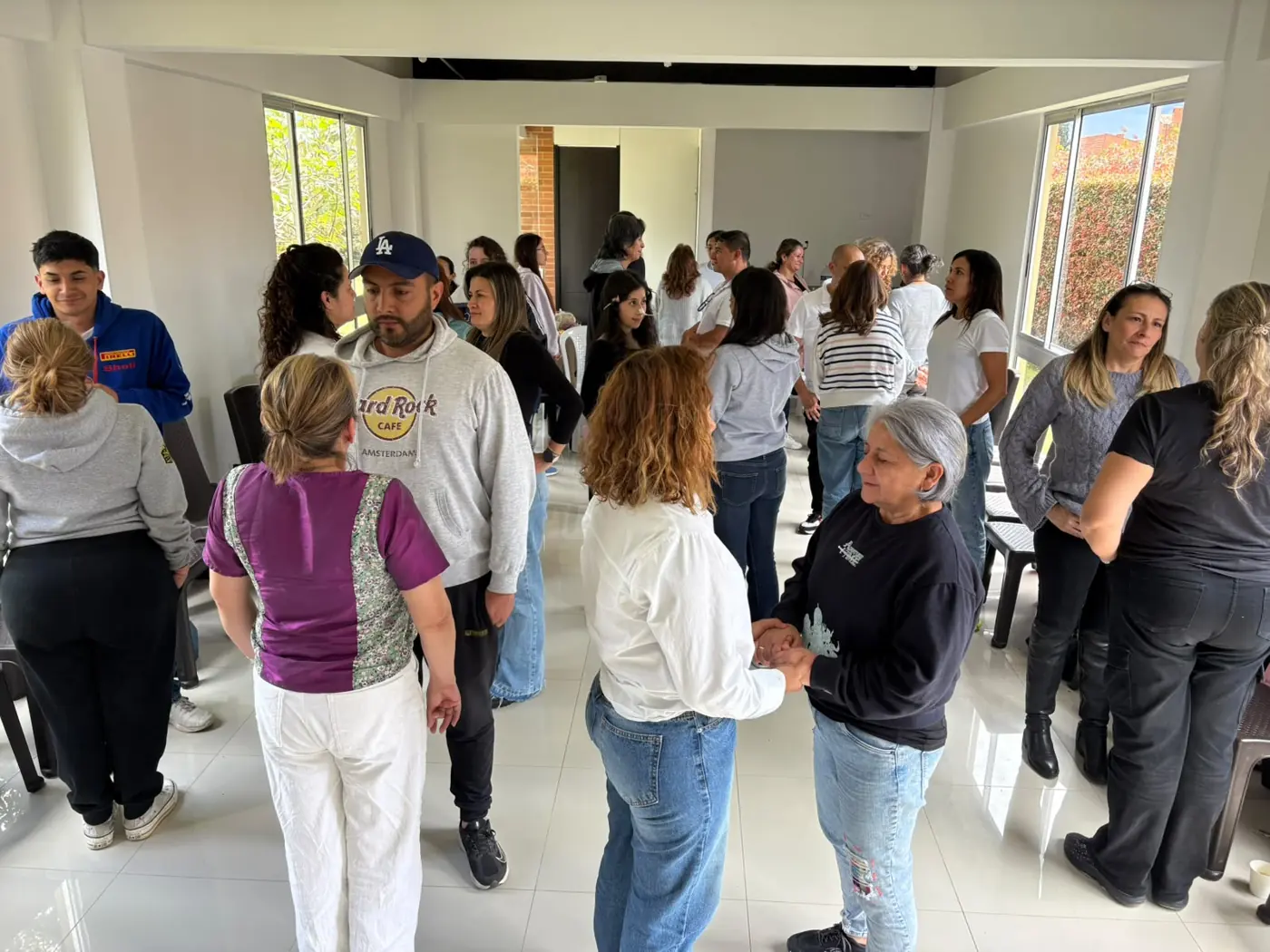 Ejercicio en parejas durante un encuentro de constelaciones familiares